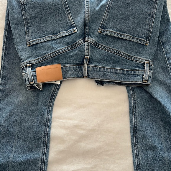 Jeans - Picture 1 of 6